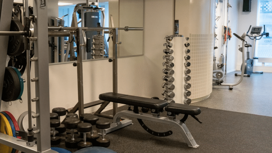 Sommargymkort på klinik Södermalm – träna hela sommaren för 975 kr!